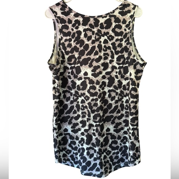 🦩5/$30🦩 Leopard Print Dress Tank - Picture 2 of 3